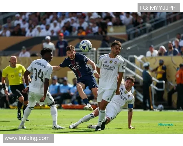 日皇马与巴塞罗那激战正酣直播全程回顾与精彩瞬间分析